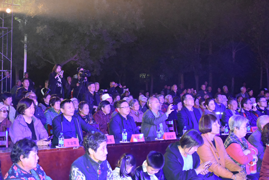 山東省第二屆農(nóng)民戲劇展演晚會(huì)在南韓村成功舉辦77