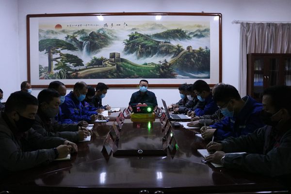 集團領(lǐng)導(dǎo)到魯蒙公司指導(dǎo)工作23
