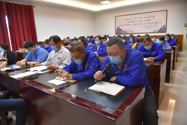 集團(tuán)機(jī)關(guān)、魯中水泥黨支部召開入黨積極分子推選會議57