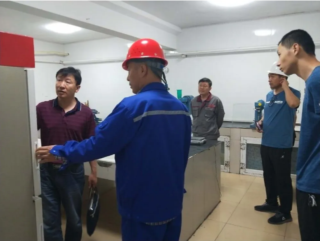 市、旗市場監(jiān)督管理局到魯蒙水泥進行質量檢查71