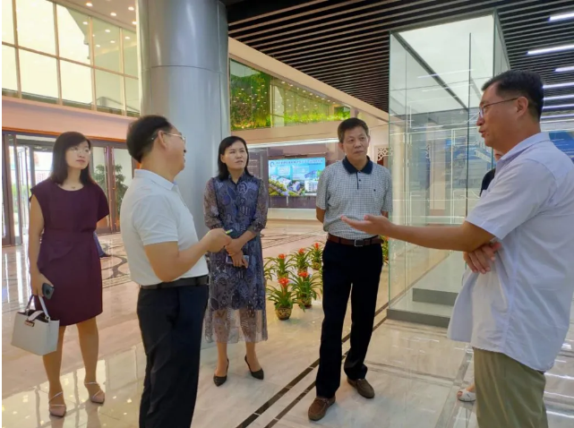 市工信局副局長邱萬勇到集團(tuán)調(diào)研指導(dǎo)工作32