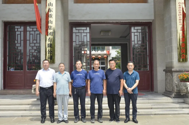 魯中水泥客戶(hù)到集團(tuán)參觀考察62