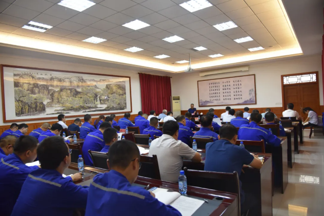 集團公司組織集體學(xué)習(xí) ——王會強副總談新舊版《通用硅酸鹽水泥》標(biāo)準74