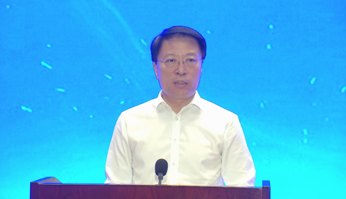 淄博市召開企業(yè)家創(chuàng)新發(fā)展大會——集團董事長、總經理王魯淄當選淄博市企業(yè)聯合會企業(yè)家協(xié)會副主席39