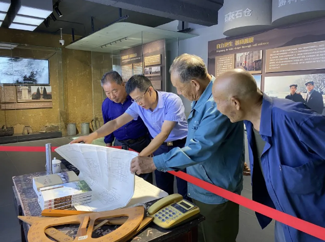 加強村企溝通 促進和諧發(fā)展——南韓村民參加重山集團企業(yè)開放日活動95