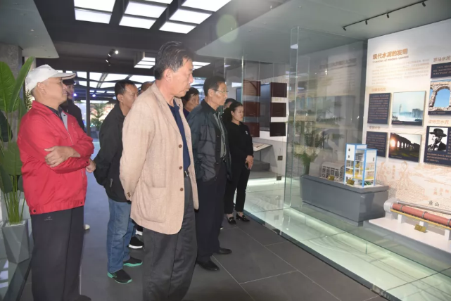 傳承紅色基因 永葆奮斗姿態(tài)——邢家村黨支部到集團開展開放式組織生活0